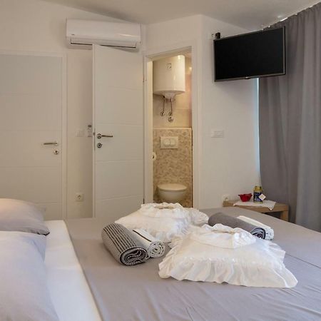 Holiday Home Vesna Baška Voda Esterno foto