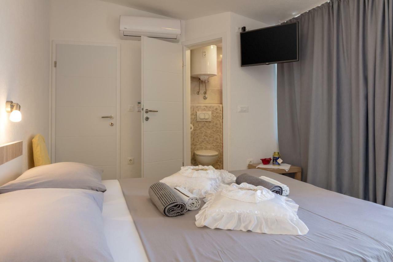Holiday Home Vesna Baška Voda Esterno foto