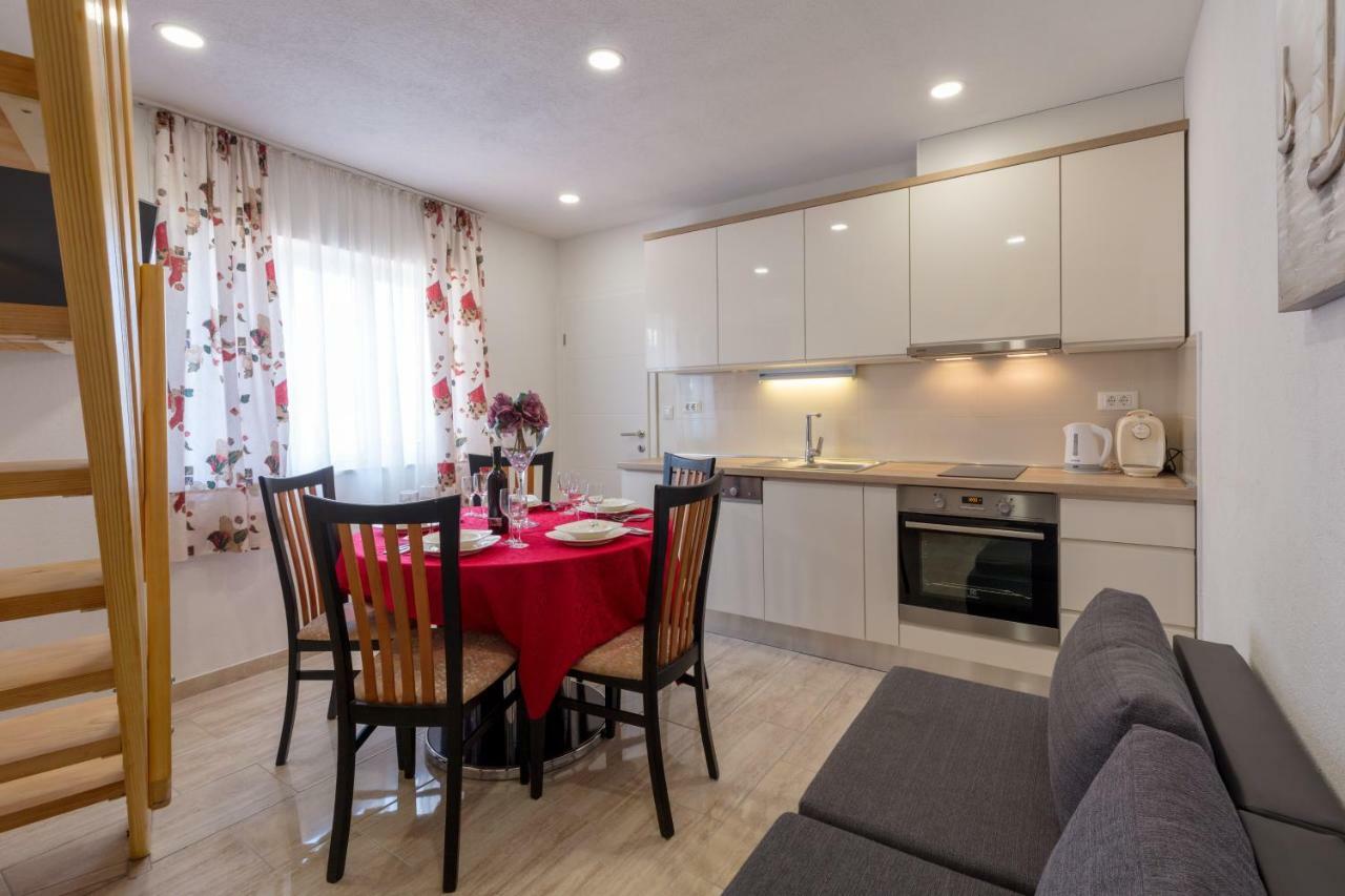 Holiday Home Vesna Baška Voda Esterno foto